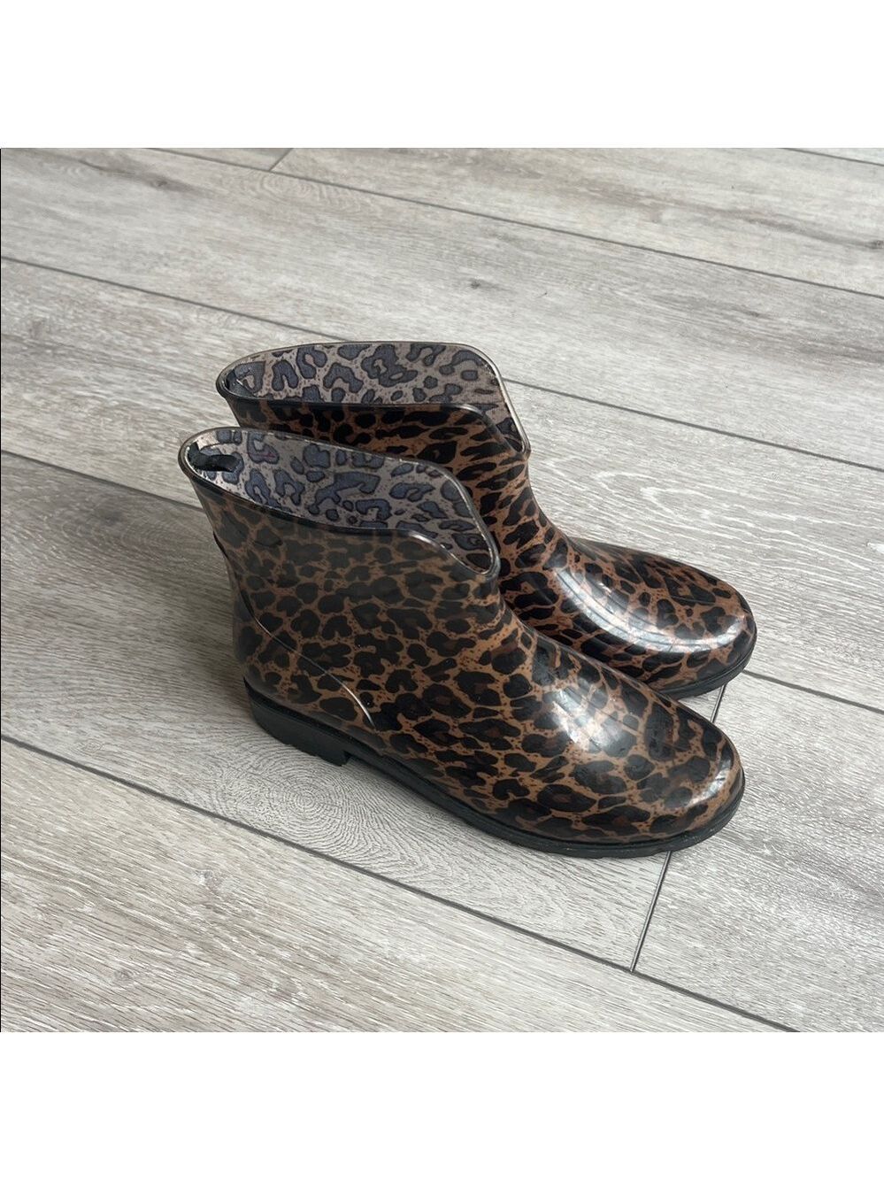 Boutique Leopard Print Women's waterproof rain Ankle Boots size 7 - Picture 2 of 8